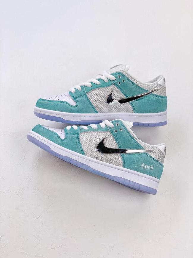 Nike SB x April Skateboards Dunk Low Pro