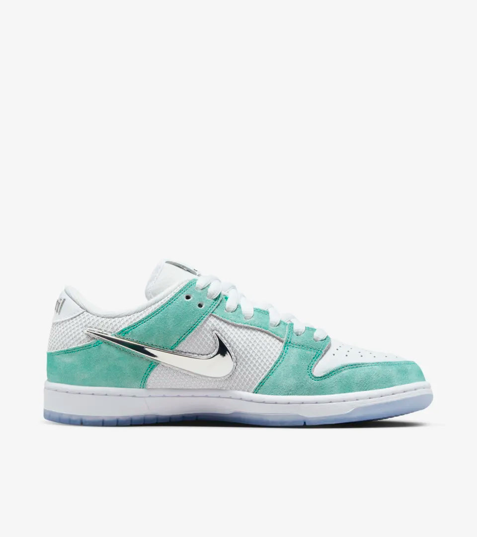 Nike SB x April Skateboards Dunk Low Pro