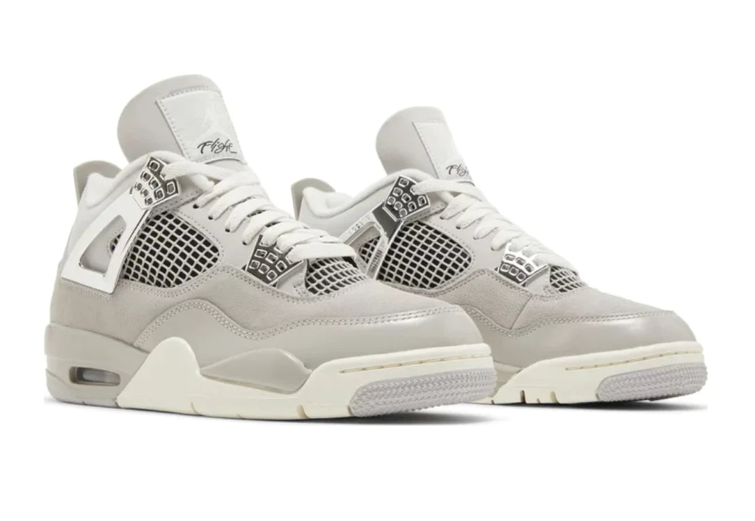 JORDAN 4 FROZEN MOMENTS Wmns - M SNEAKERS