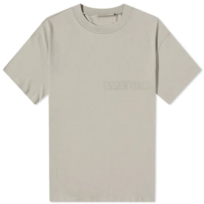 FEAR OF GOD ESSENTIALS LOGO TEE SMOKE - M SNEAKERS