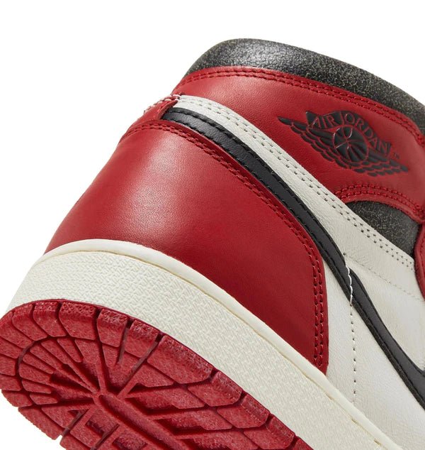 AIR JORDAN 1 RETRO HIGH OG CHICAGO LOST AND FOUND - M SNEAKERS