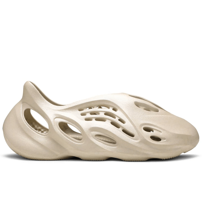 YEEZY FOAM RUNNER SAND - M SNEAKERS