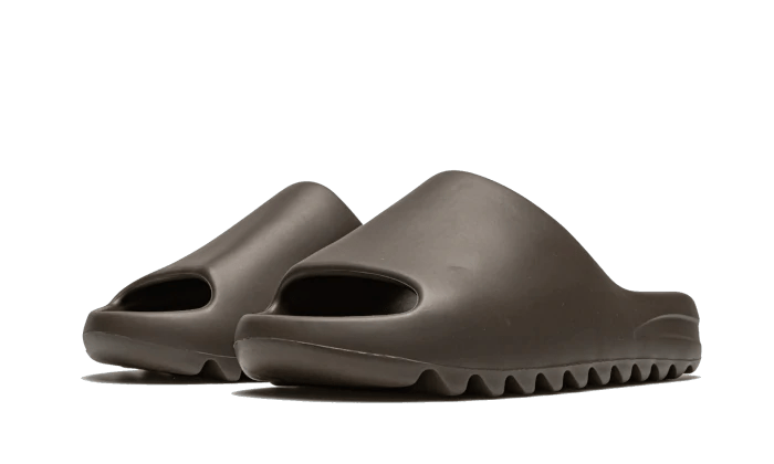 YEEZY SLIDE SOOT - M SNEAKERS